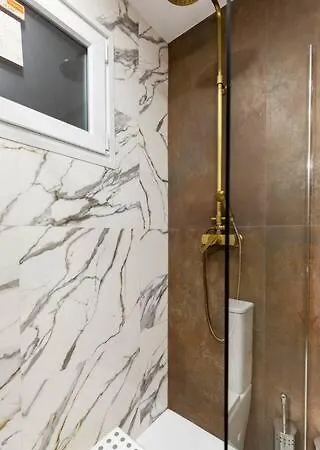 Apartamento En Planta Baja En Badalona, Barcelona *